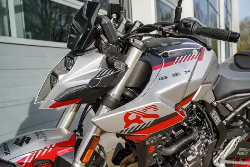 suzuki-mar26-gsxgraphicskits-body6.webp