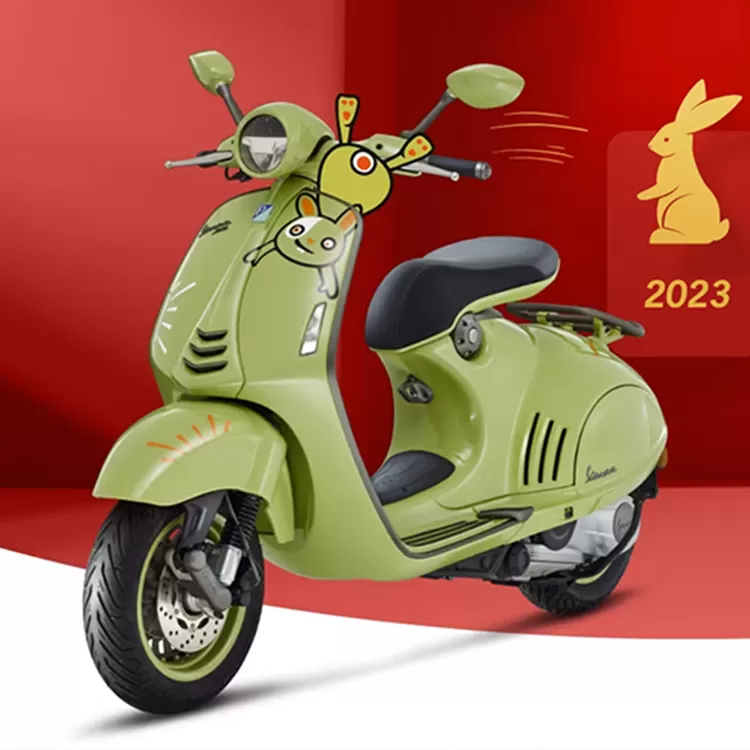 Modern Vespa : 946 10th Anniversary model